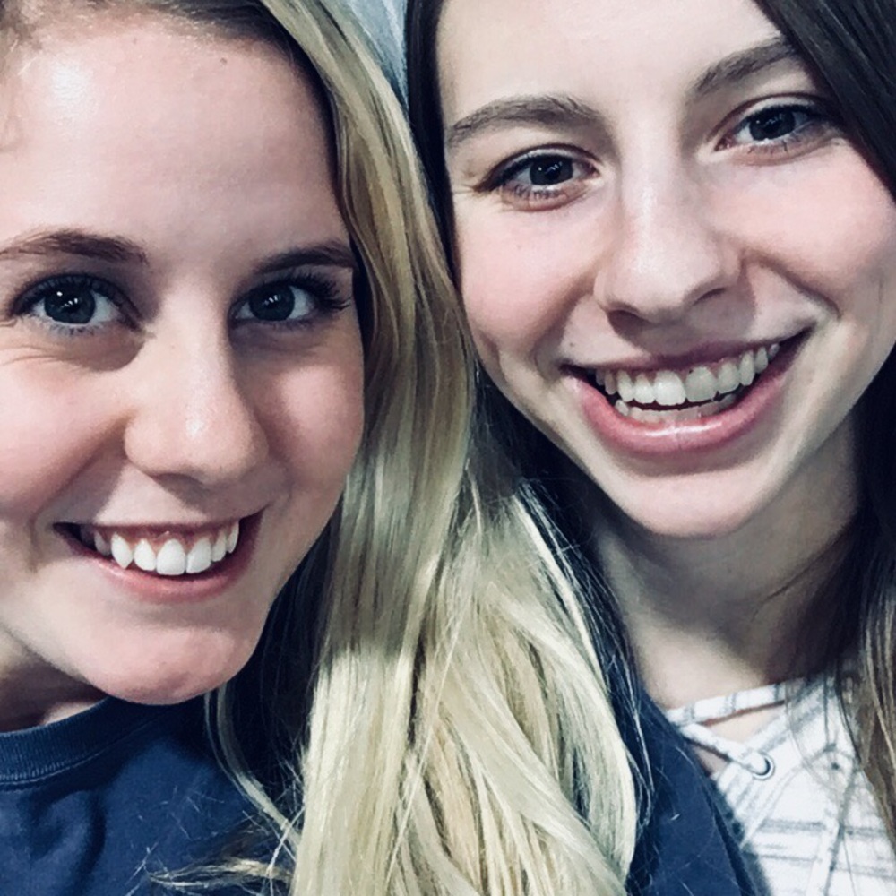 Meet your Posher, Caitlin